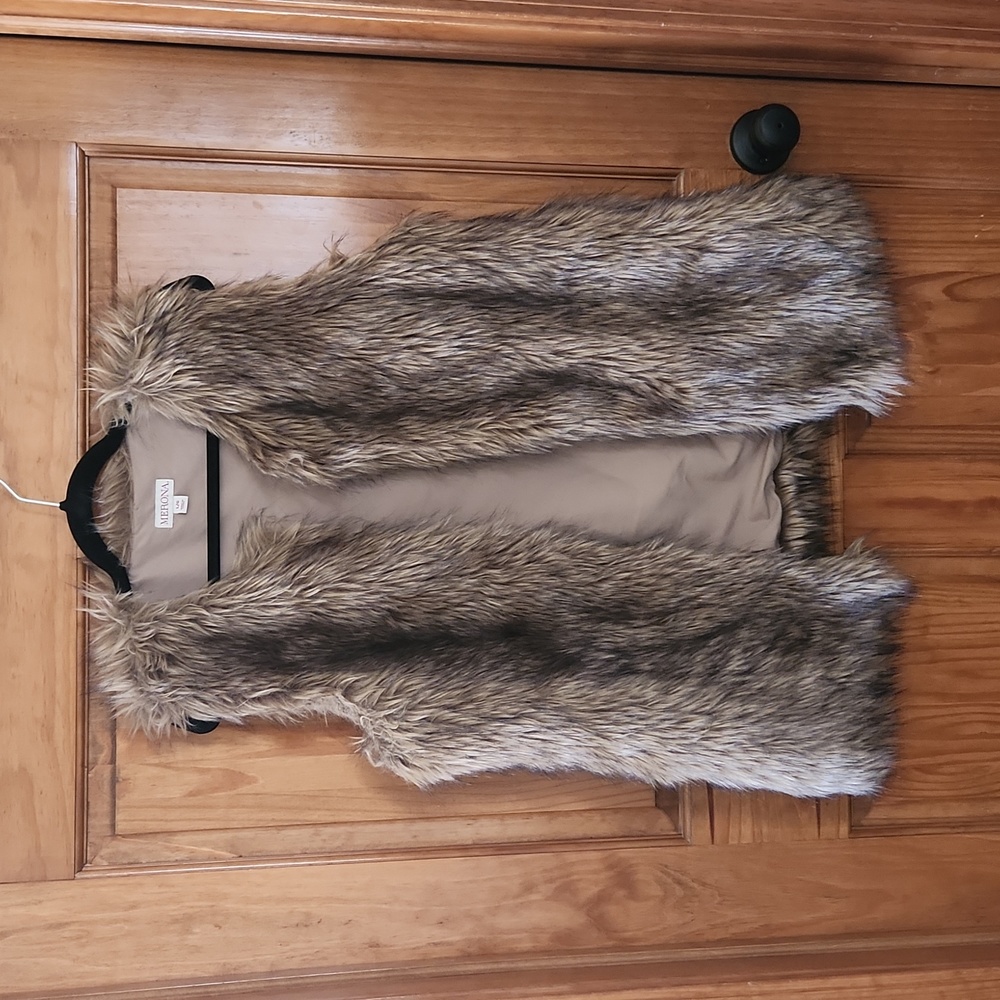 Merona faux fur vest